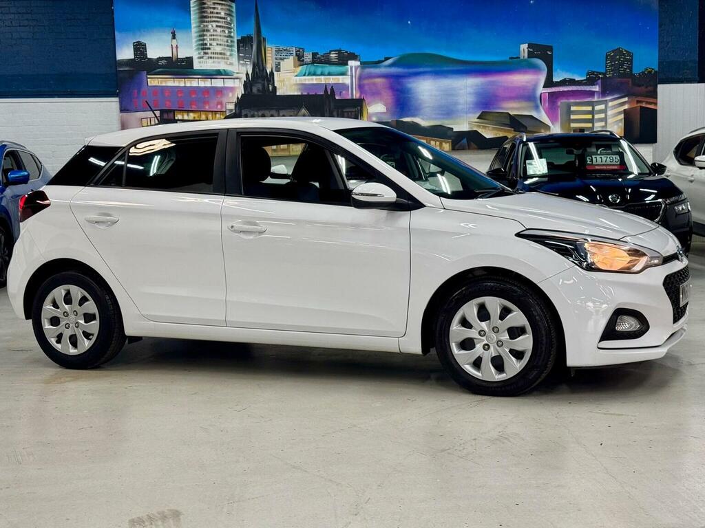 Hyundai I20 Hatchback 1.2 S Connect Euro 6 Ss 201868 White #2