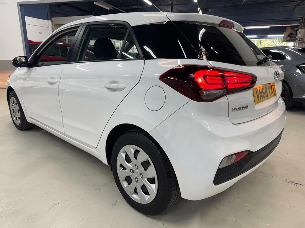 Hyundai I20 Hatchback 1.2 S Connect Euro 6 Ss 201868 White #4