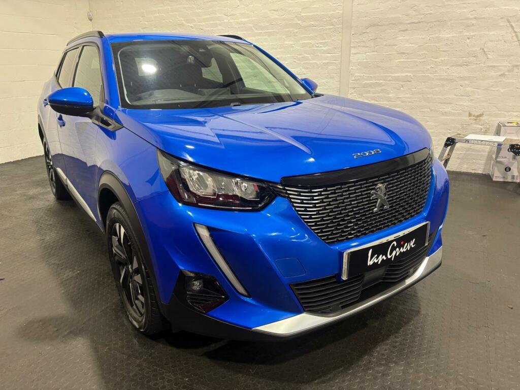 Peugeot 2008 1.2 Puretech Allure Premium Blue