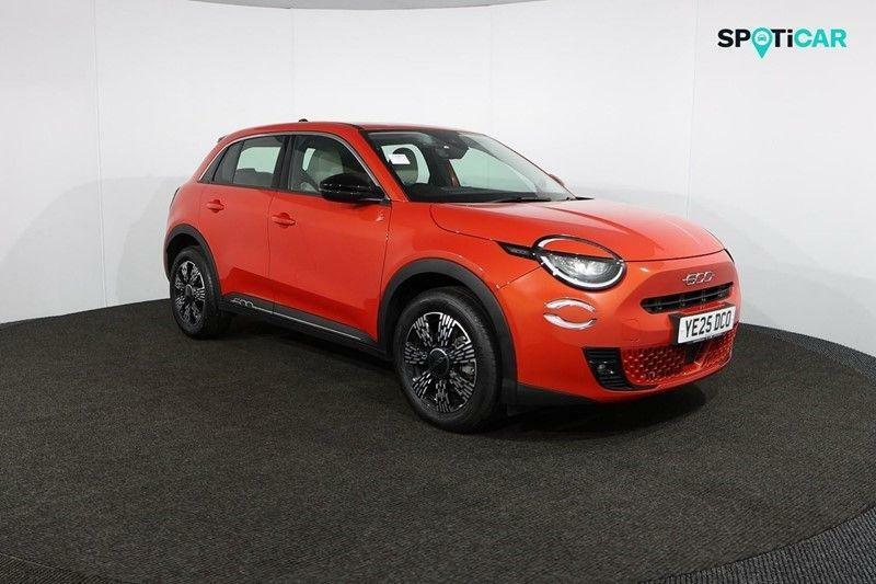 Fiat 600 1.2 Mhev Suv Hybrid E-dct Euro 6 Ss Orange