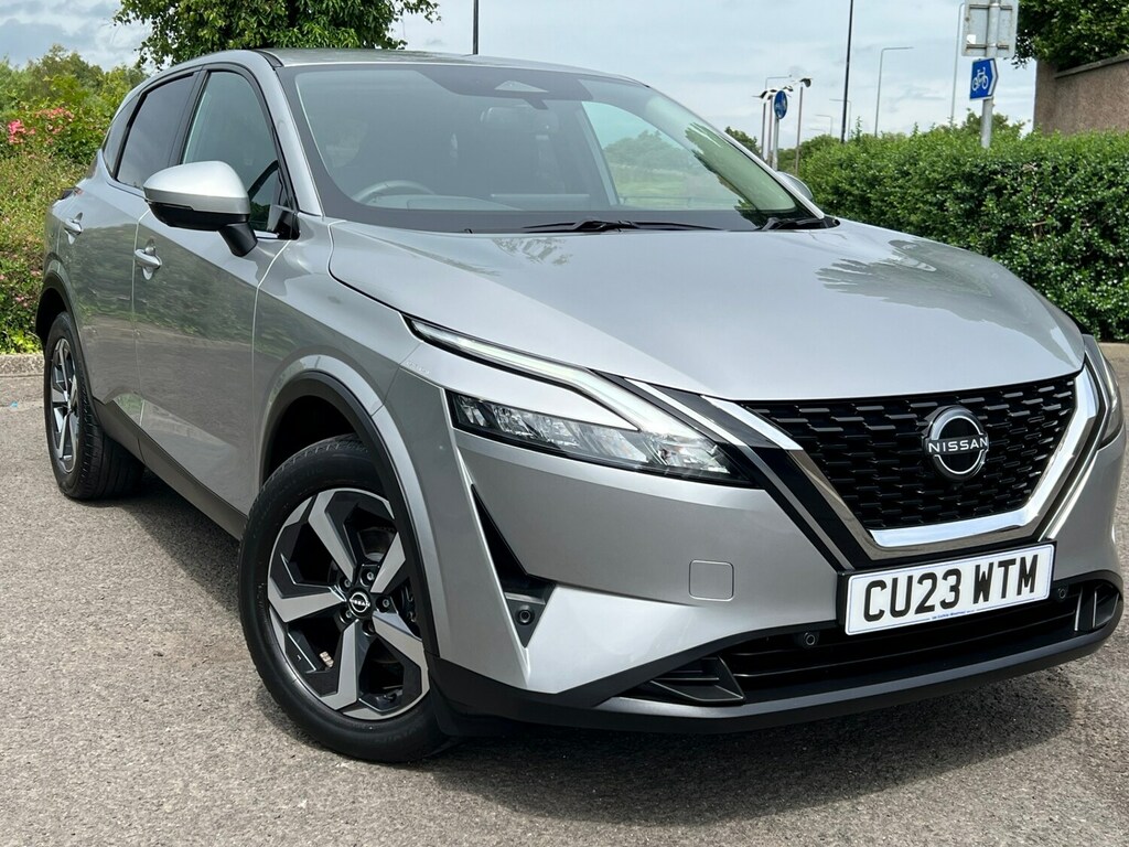 Nissan Qashqai 1.3 Dig-t Mh N-connecta CU23WTM Silver