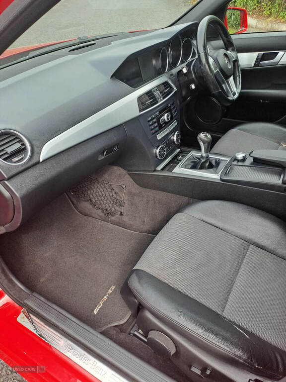 Mercedes-Benz C Class C220 Cdi Blueefficiency Amg Sport Red