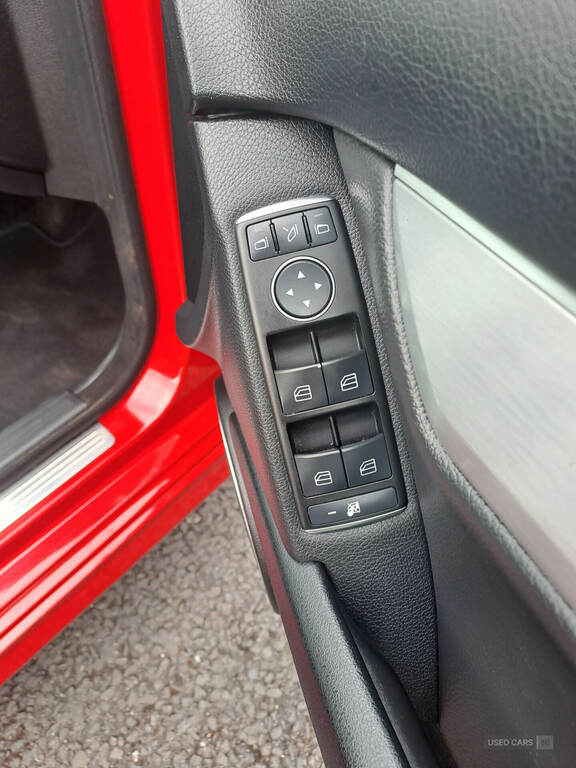 Mercedes-Benz C Class 2.1 C250 Cdi Amg Sport Pluspanroof-nav-fsh-xen Red #12