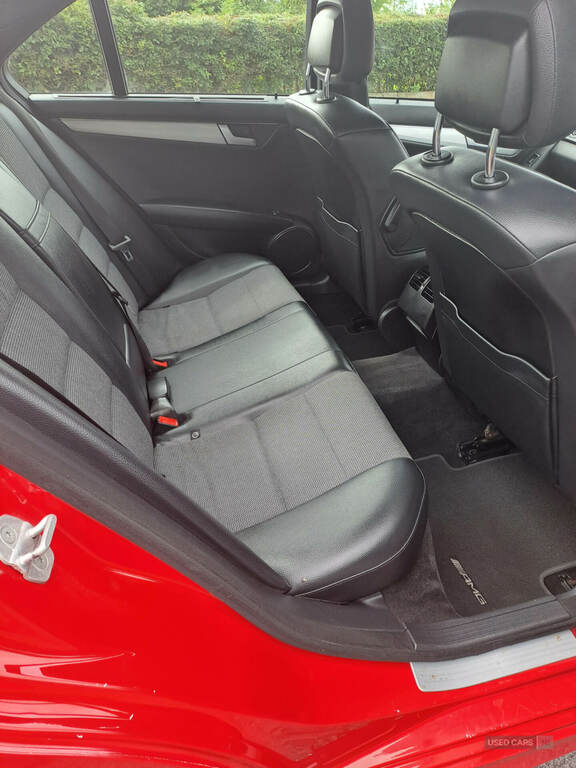 Mercedes-Benz C Class C220 Cdi Blueefficiency Amg Sport Red #5