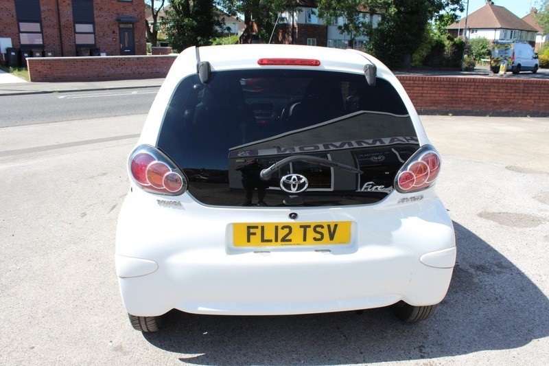 Toyota Aygo Vvt-i Fire White #3