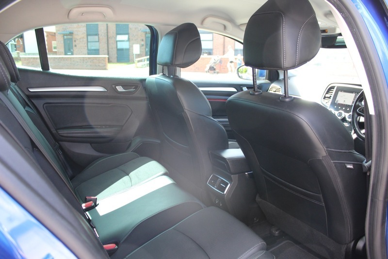 Renault Megane 1.5 Blue Dci Iconic Sport Tourer White #11