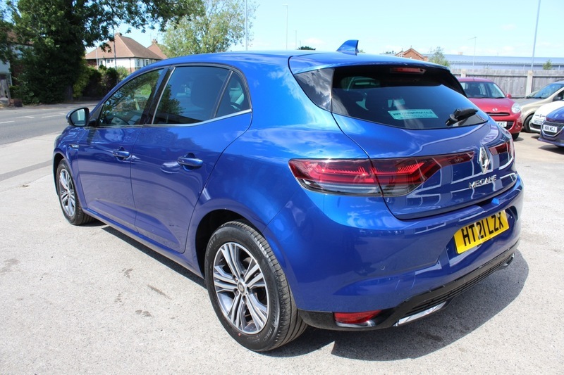 Renault Megane 1.5 Blue Dci Iconic Sport Tourer White #7