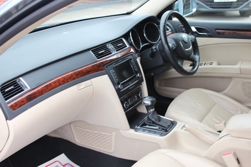 Skoda Superb Superb Elegance Tdi Cr Blue #19