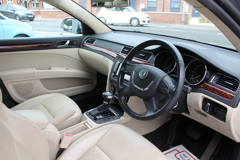 Skoda Superb Superb Elegance Tdi Cr Blue #14