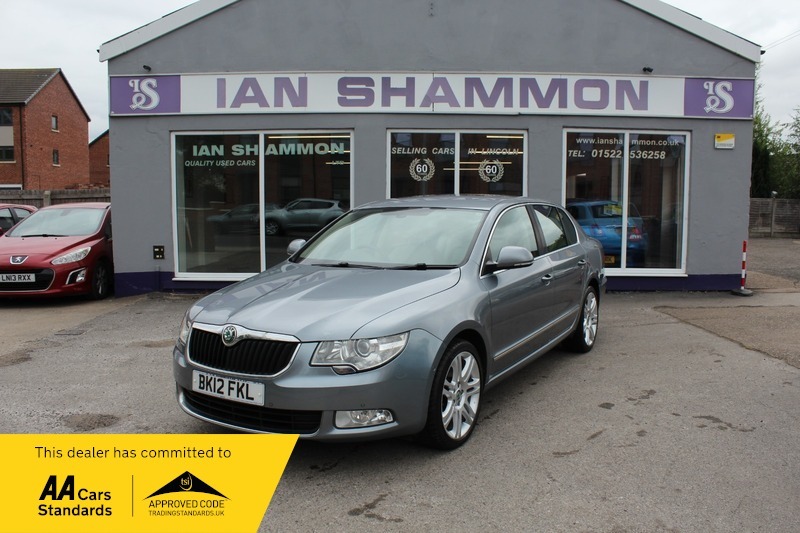 Skoda Superb Elegance2.0 Tdi Cr Dsg Grey