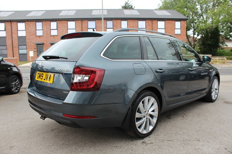 Skoda Octavia 2.0 Laurin And Klement GM19JVW Grey #5
