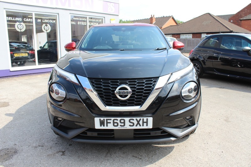 Nissan Juke Dig-t Tekna WF69SXH Black #2
