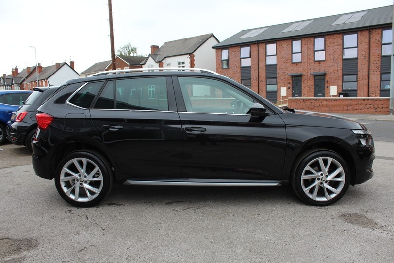 Skoda Kamiq Se L Executive Tsi Black #4