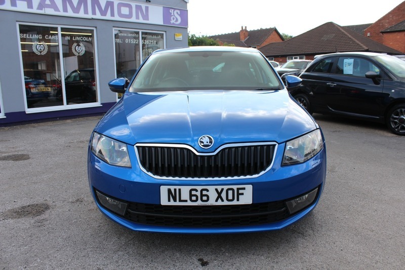 Skoda Octavia 1.4 Se Sport Tsi Blue #2