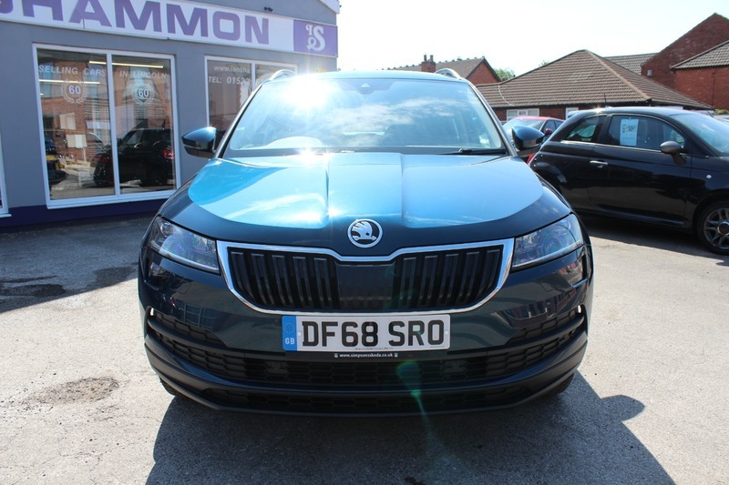 Skoda Karoq 1.5 Se L Tsi DF68SRO Blue #2