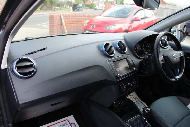 Seat Ibiza 1.4 Toca White #13