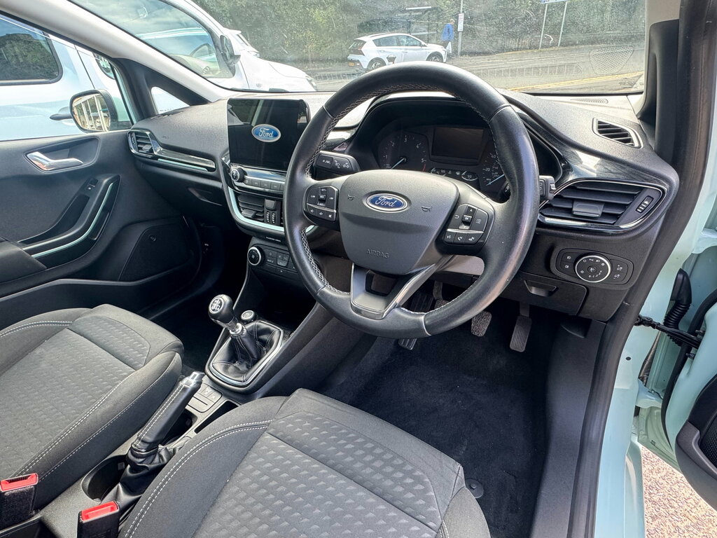 Ford Fiesta 1.5 Tdci Zetec Bo Play Series Hatchback Diese Green #2