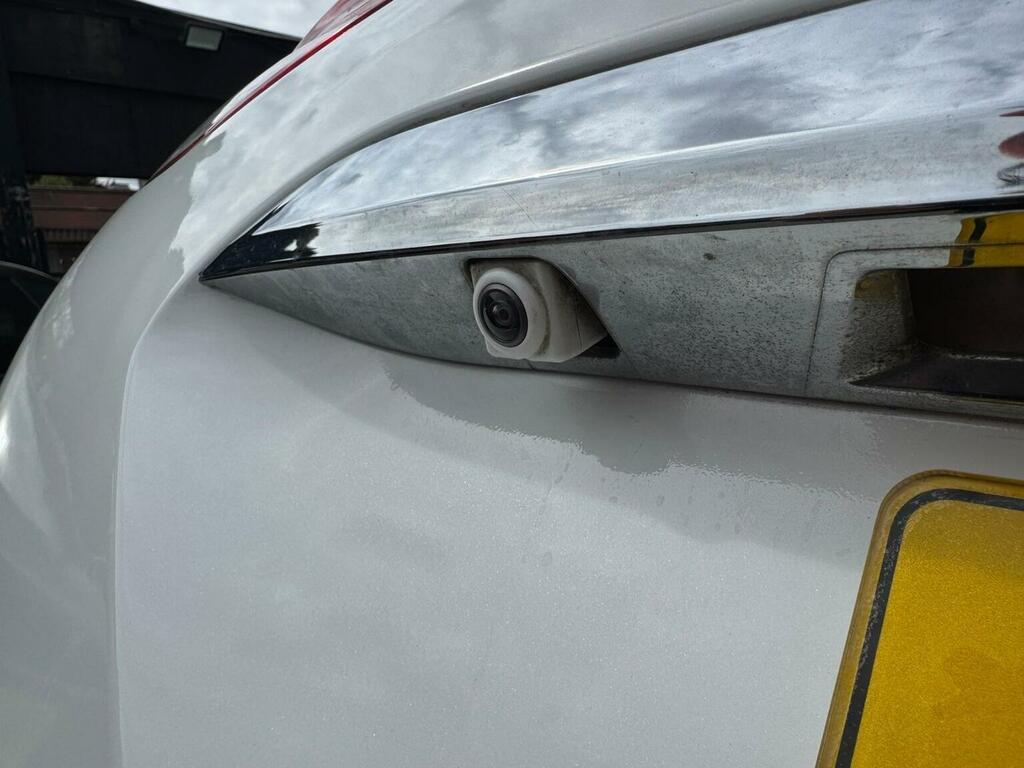 Toyota Estima 2.4 Hybrid 7 Seater Ulez White #62