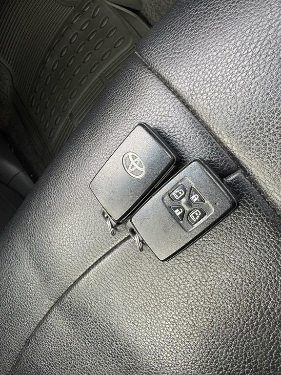 Toyota Estima 2.4 Hybrid 7 Seater Ulez White #40