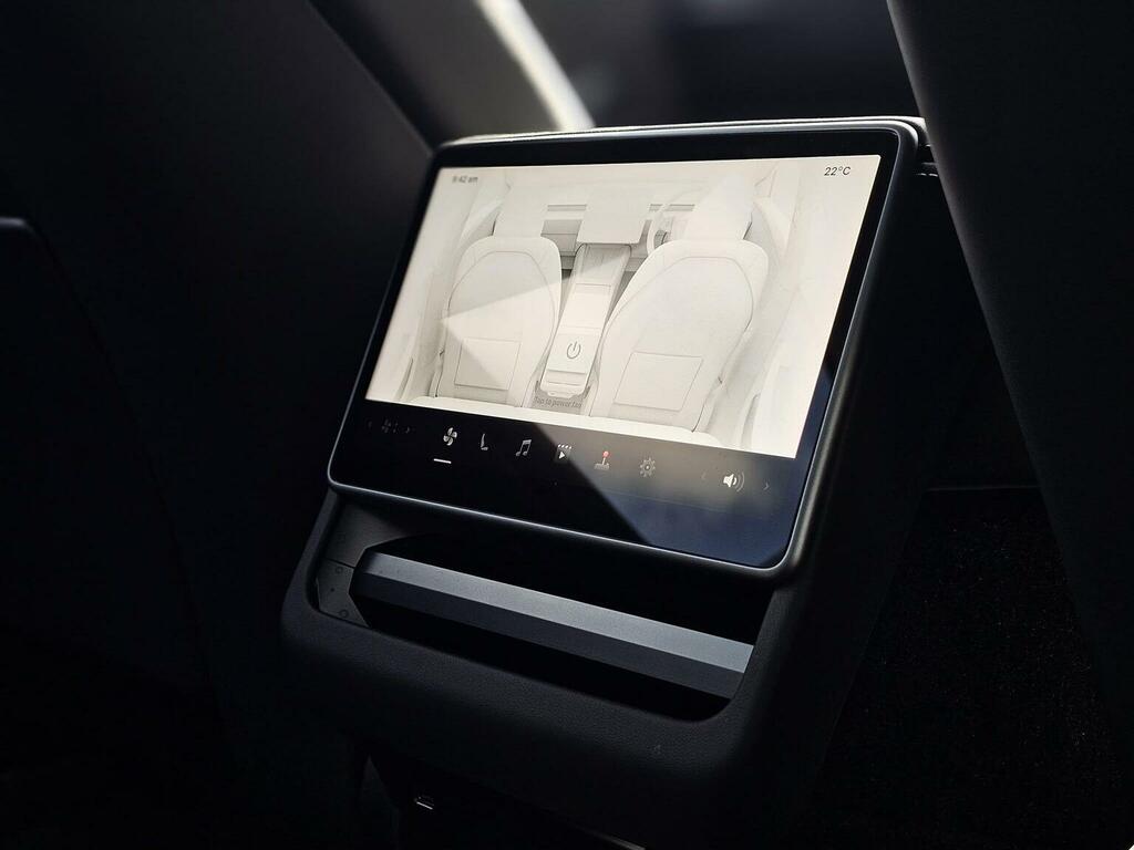 Tesla Model 3 Saloon Dual Motor Long Range 202271 White #20