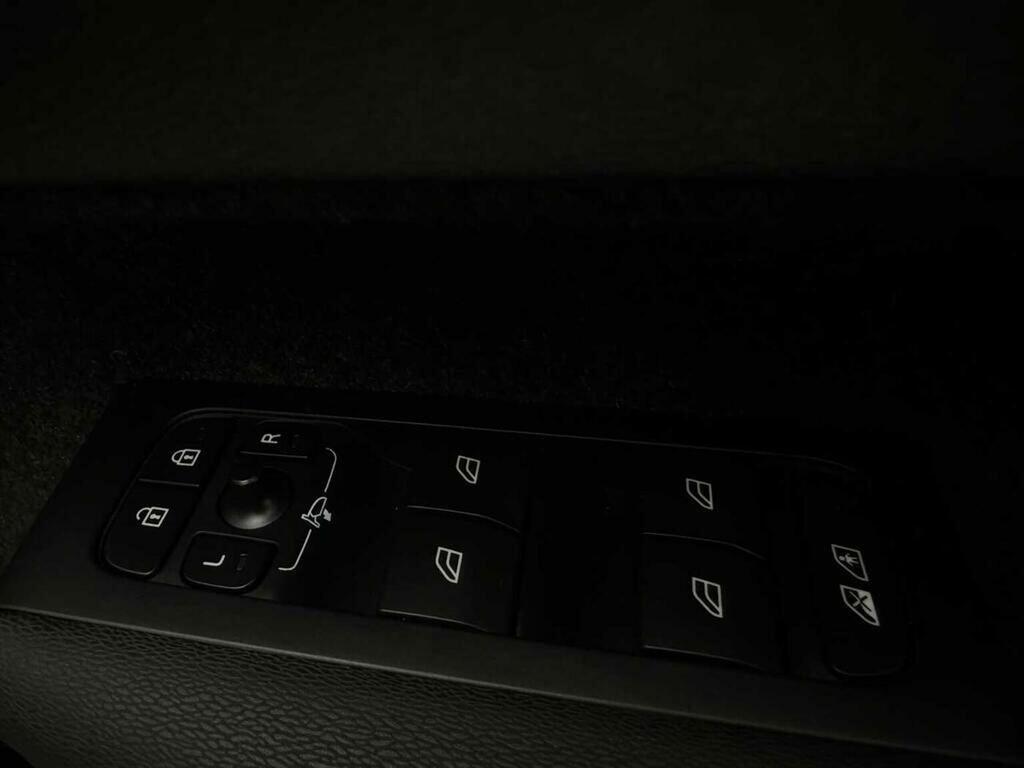 Volvo XC40 T3 Inscription Pro Blue #15