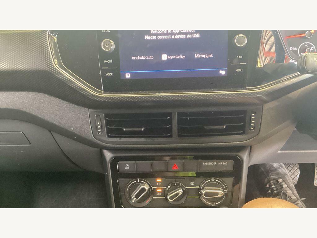 Volkswagen T-Cross Tsi Se Suv White #11