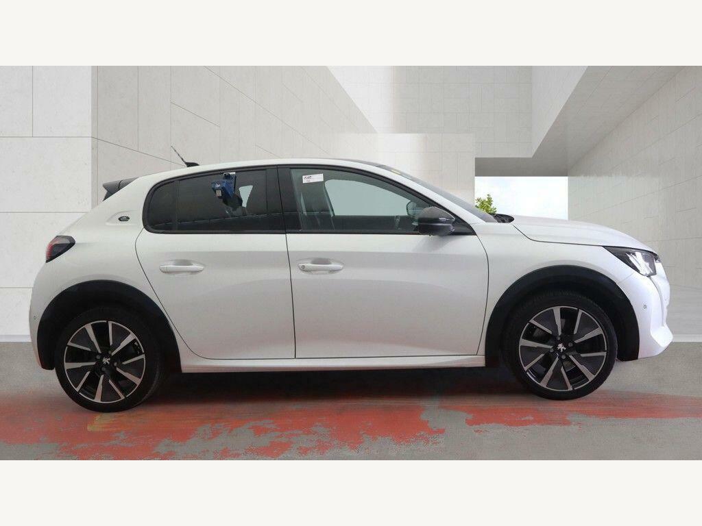 Peugeot e-208 50Kwh Gt Premium White #2