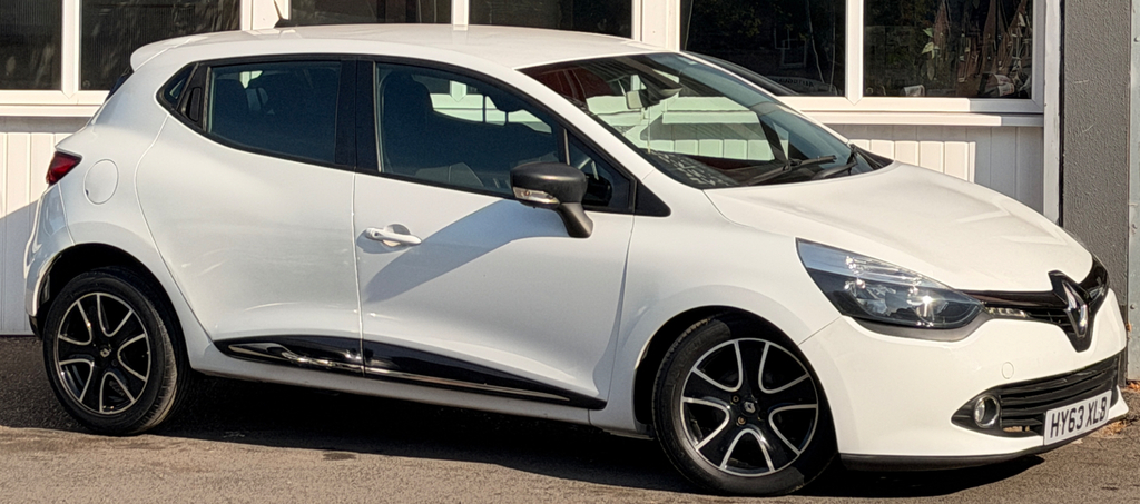 Renault Clio 0.9 Tce Dynamique Medianav Hatchback Ma HY63XLB White #3