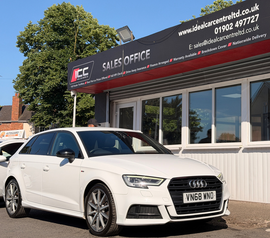 Audi A3 1.0 Tfsi 30 Black Edition Sportback Man VN68WNO White #4