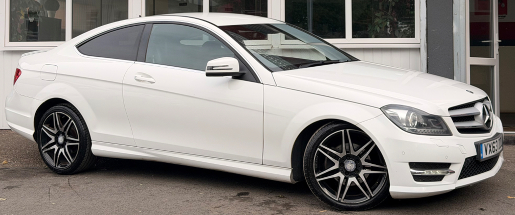 Mercedes-Benz C Class 1.6 Amg Sport Plus Coupe G-tronic Euro VX63DDU White #3