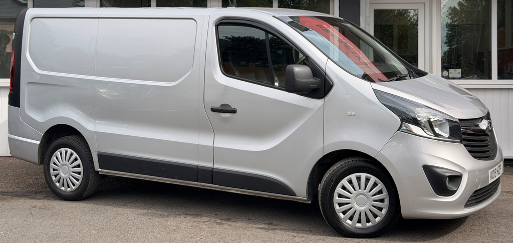 Vauxhall Vivaro 1.6 Cdti 2700 Sportive Panel Van Silver #3