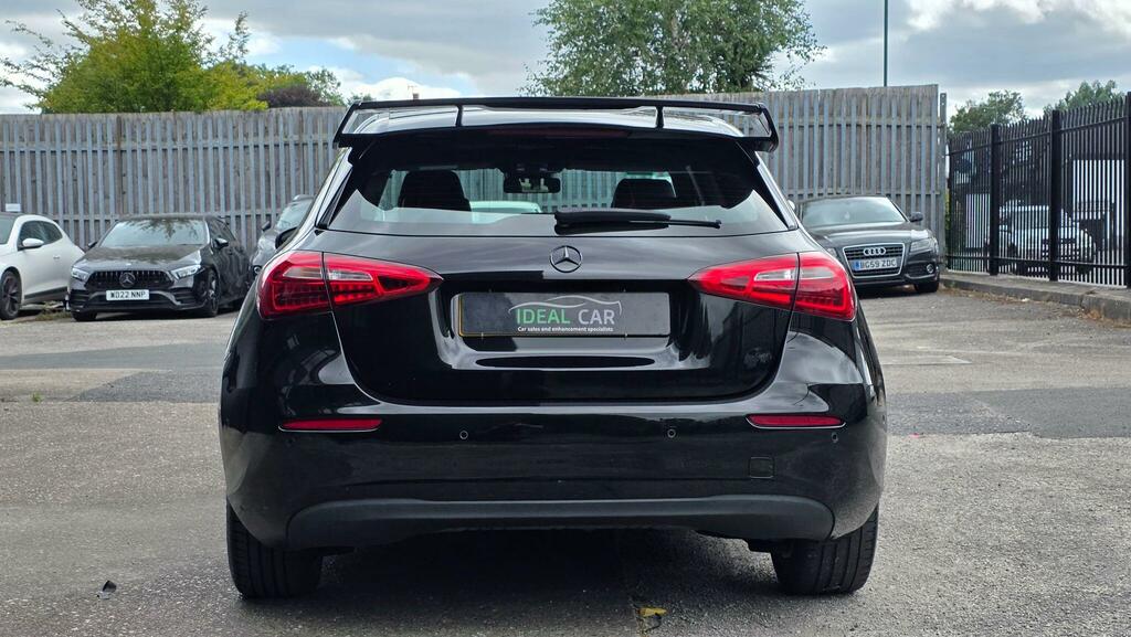 Mercedes-Benz A Class 1.3 A180 Se Executive Euro 6 Ss Black #5