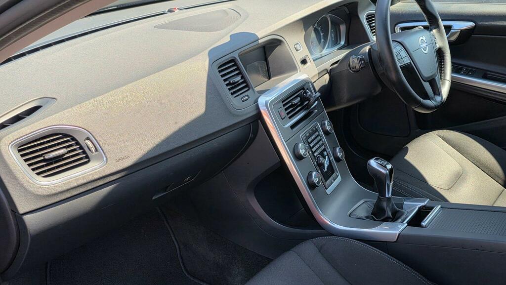 Volvo S60 D4 Se Lux Nav Red #12
