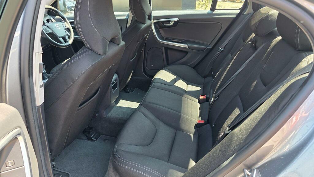 Volvo S60 D4 Se Lux Nav Red #14