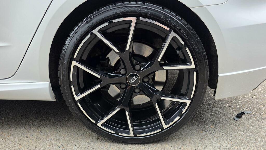 Audi S3 Black Ed Tfsi Quattro S-a Black #10