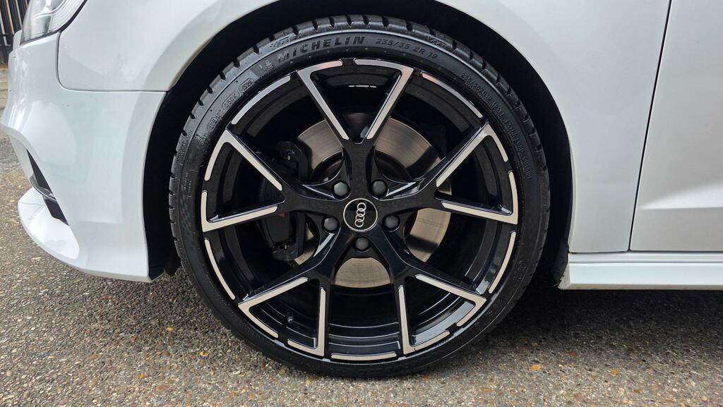 Audi S3 Black Ed Tfsi Quattro S-a Black #9