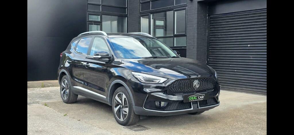 MG ZS 51.1Kwh Trophy Connect Black
