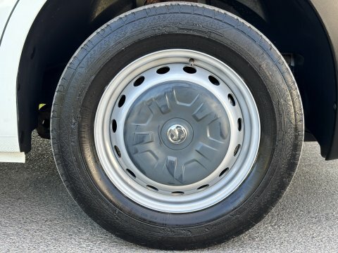 Vauxhall Movano Movano Beavertail Truck. 8,950Vat White #25