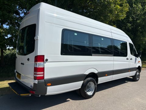 Mercedes-Benz Sprinter 519 4X4 14 Green #2