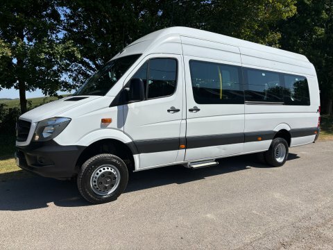 Mercedes-Benz Sprinter 519 4X4 14 Green