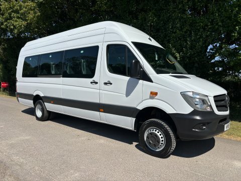 Mercedes-Benz Sprinter 519 4X4 14 Green #5