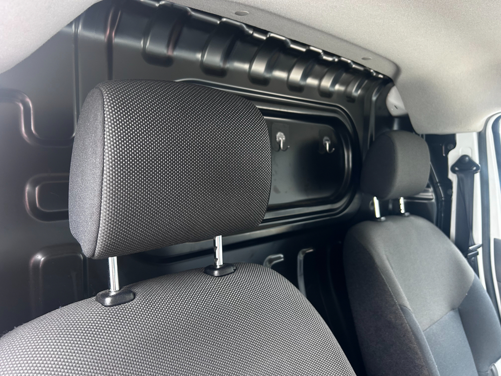 Nissan e-NV200 Mpv White #13