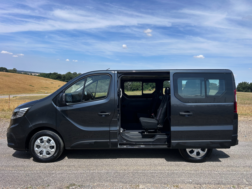 Renault Trafic 2.0 Dci Blue 28 Business Panel Van Man White #10