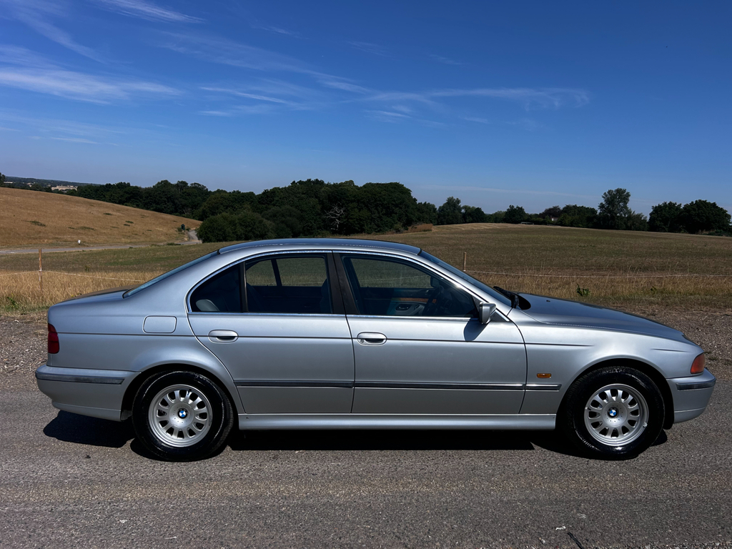 BMW 5 Series 2.5 523I Se Blue #9