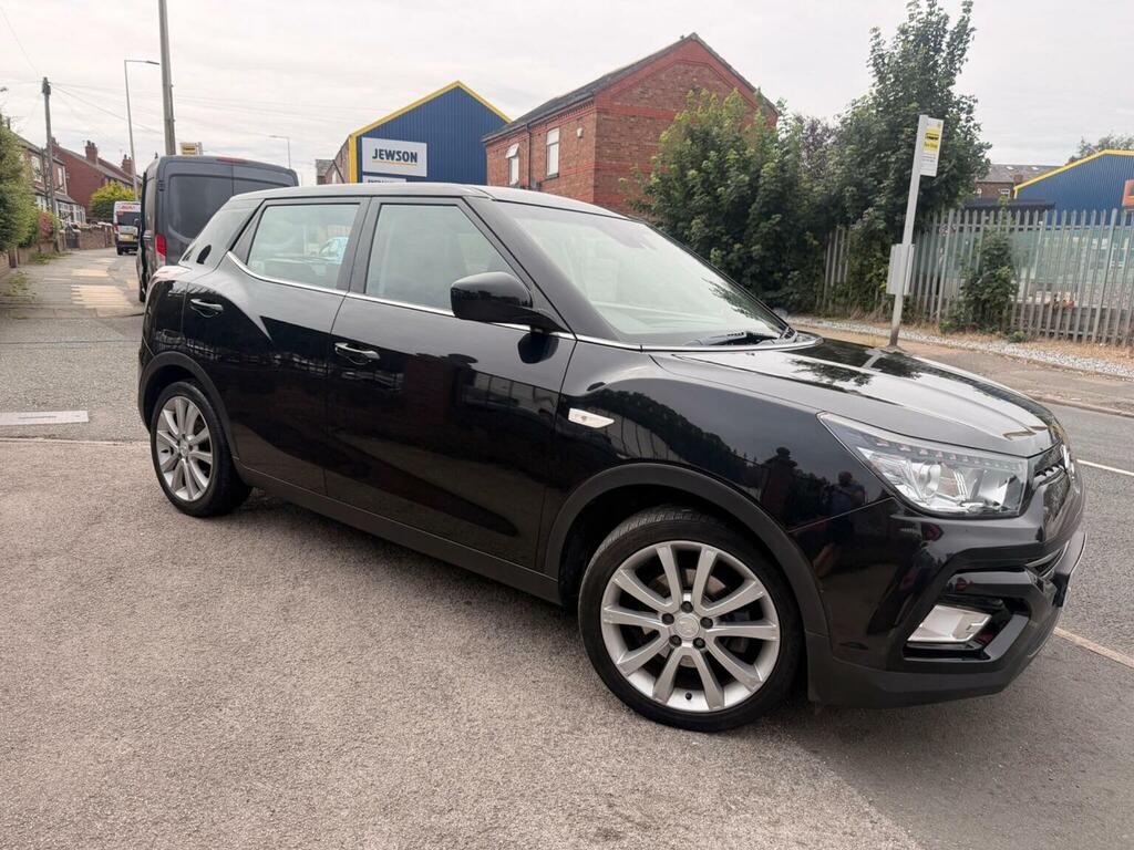 SsangYong Tivoli 1.6P Elx Euro 6 Ss Black #3
