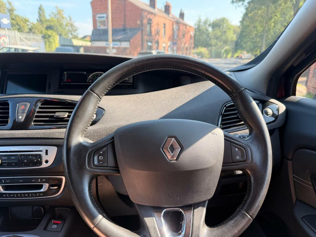 Renault Scenic Tomtom Red #28
