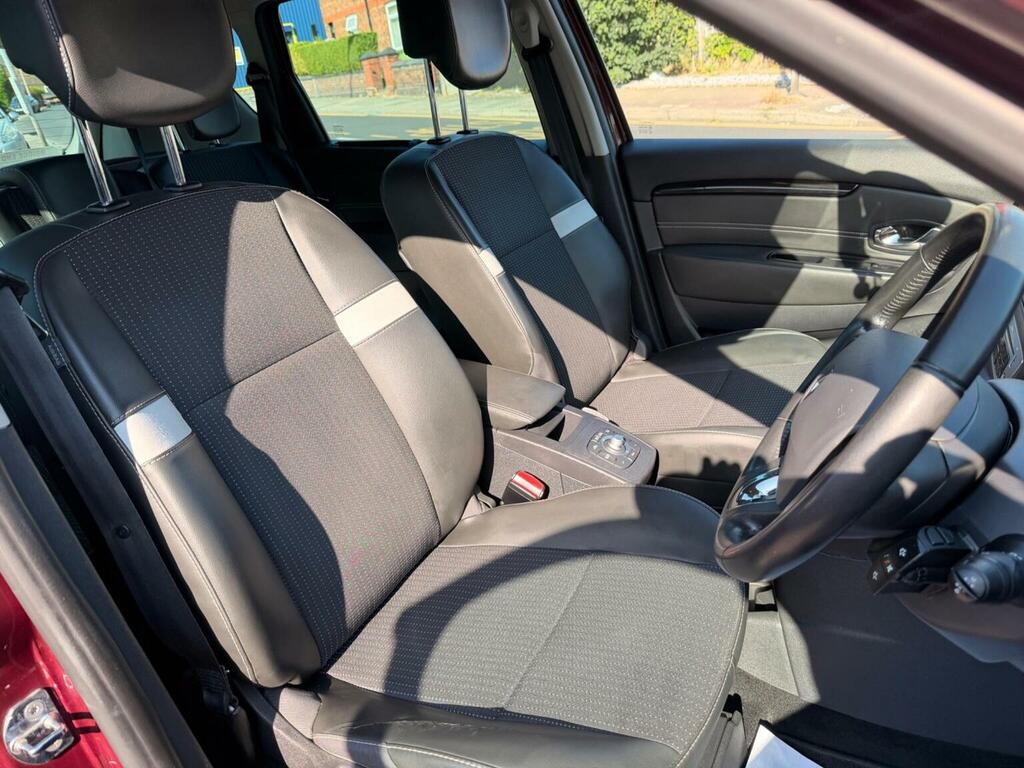 Renault Scenic Tomtom Red #25
