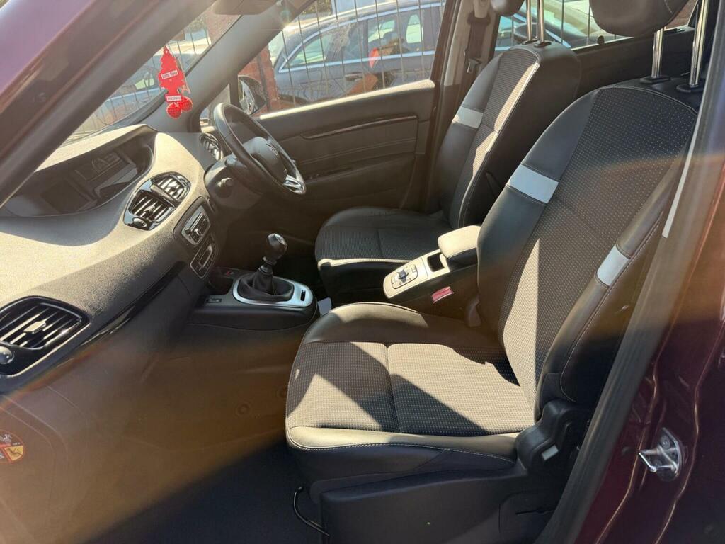 Renault Scenic Tomtom Red #14