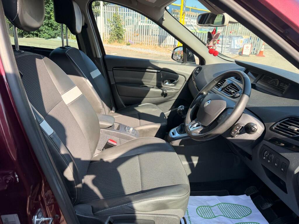 Renault Scenic Tomtom Red #24