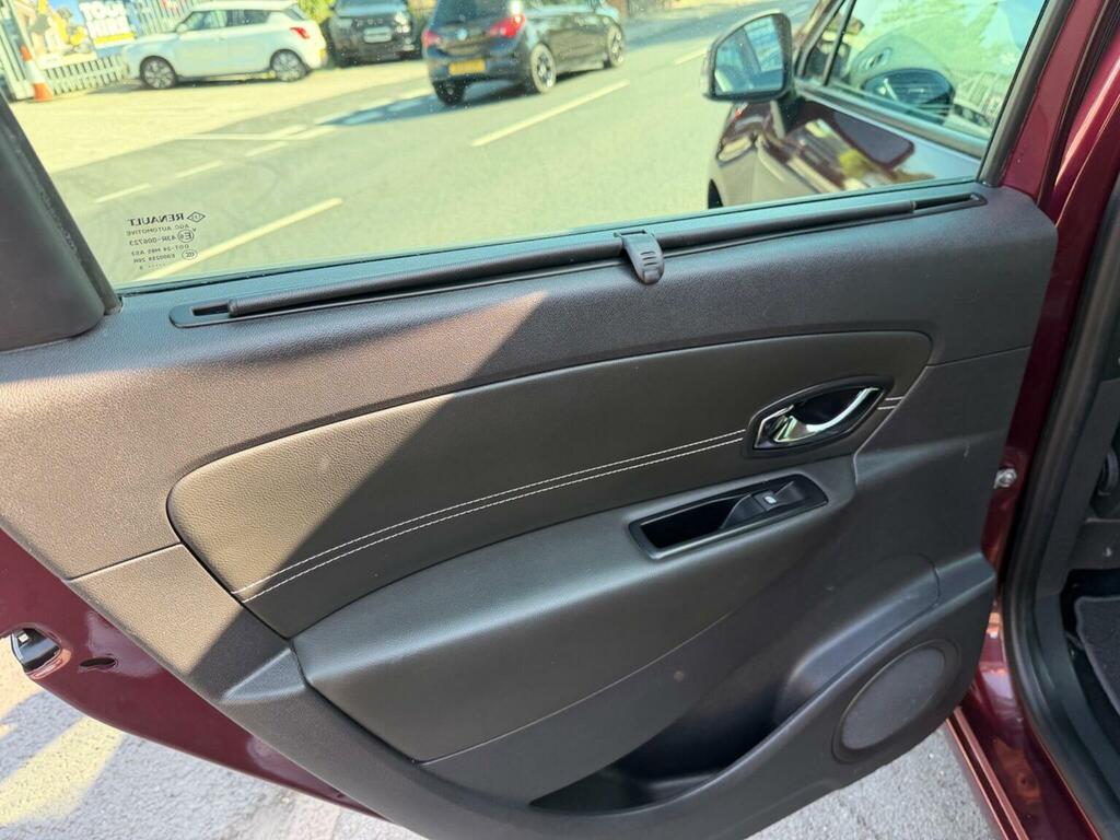 Renault Scenic Tomtom Red #17